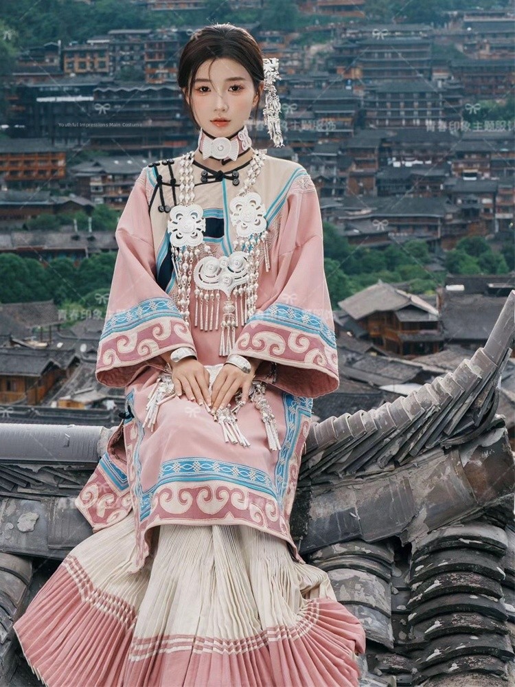 소녀들을 위한 핑크색 민족 스타일 의류 사진 스튜디오  - Ethnic Fashion Studio 리뷰 및 가격